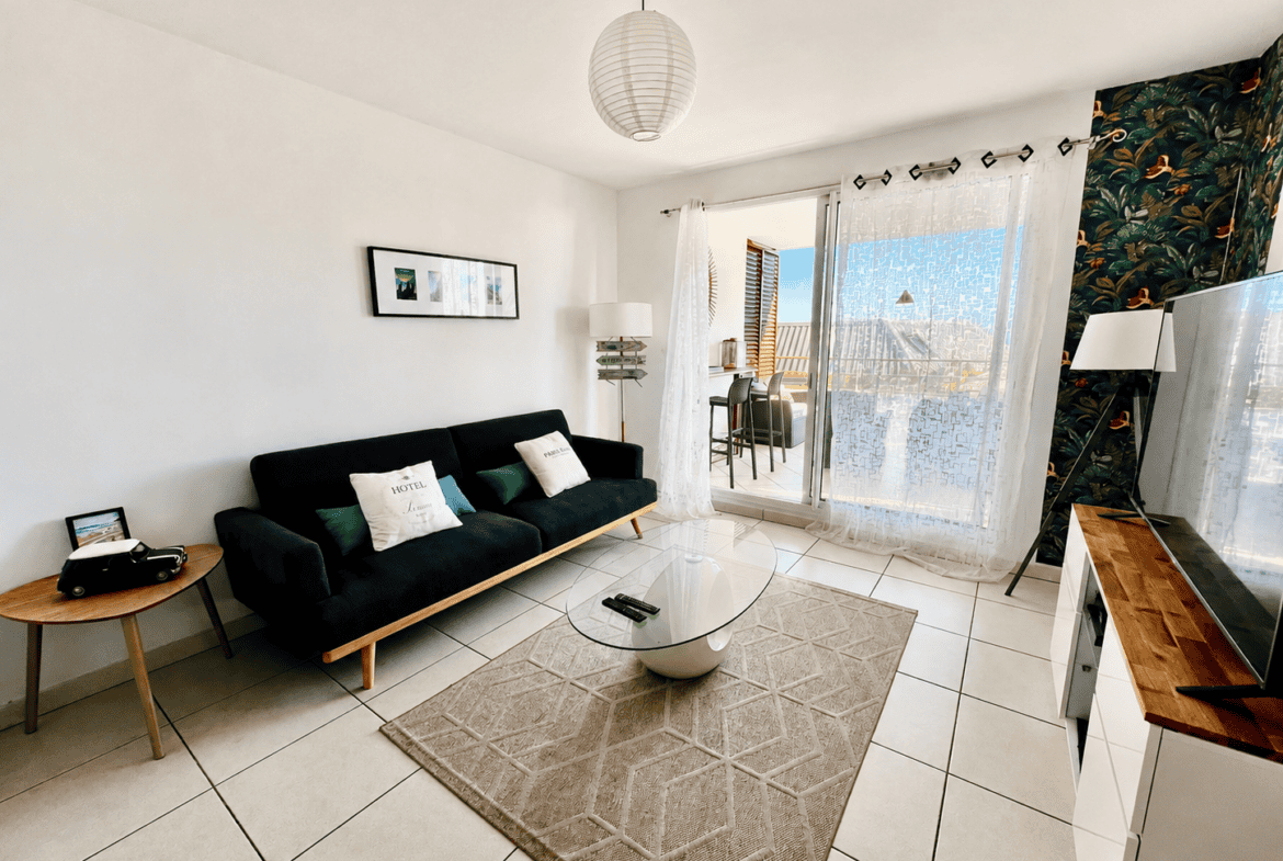 SAINT-GILLES-LES-BAINS – Deux pièces avec Terrasse – Résidence de Standing