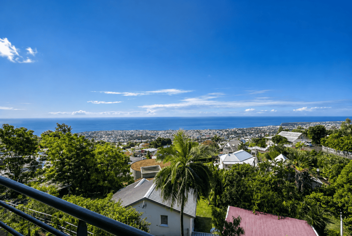 Appartement 2 pièces vue mer – Bellepierre 